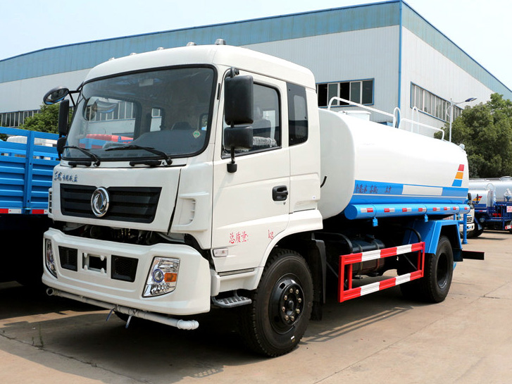 東風(fēng)專(zhuān)底灑水車(chē)（12方）