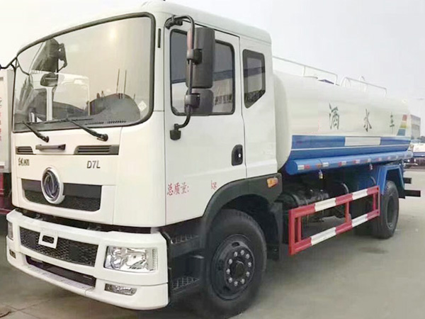 東風(fēng)創(chuàng)普灑水車(chē)