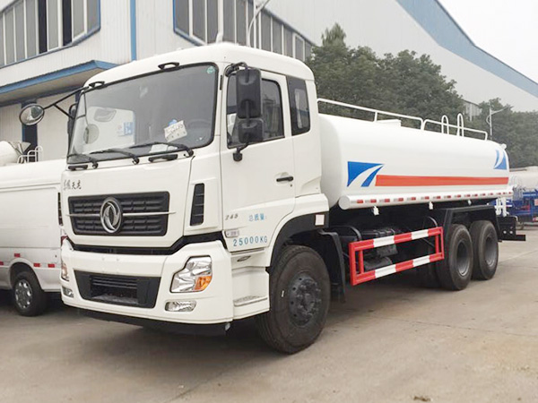 東風(fēng)天龍后雙橋?yàn)⑺?chē)