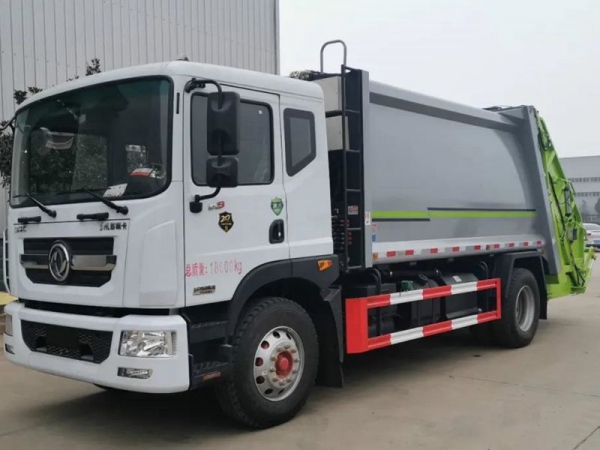 東風(fēng)D9 10-12方壓縮式垃圾車